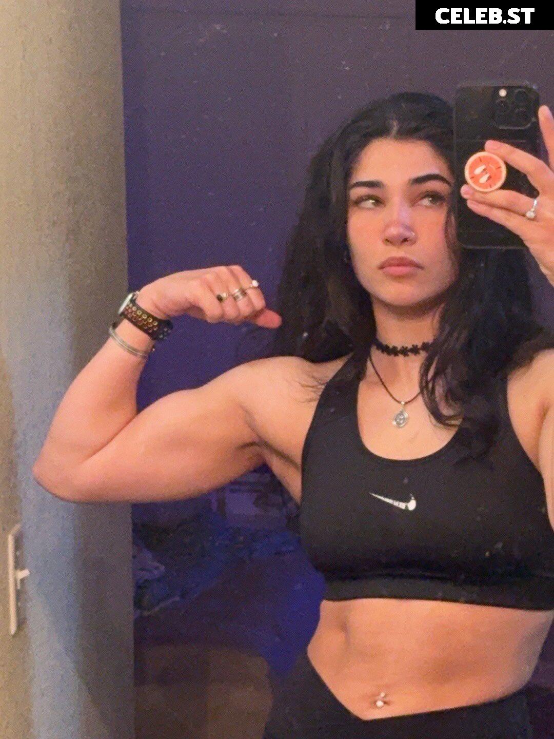 Naila Iqbal / alienalianz / NylaWHO / NylaWHO1 Image 23415071