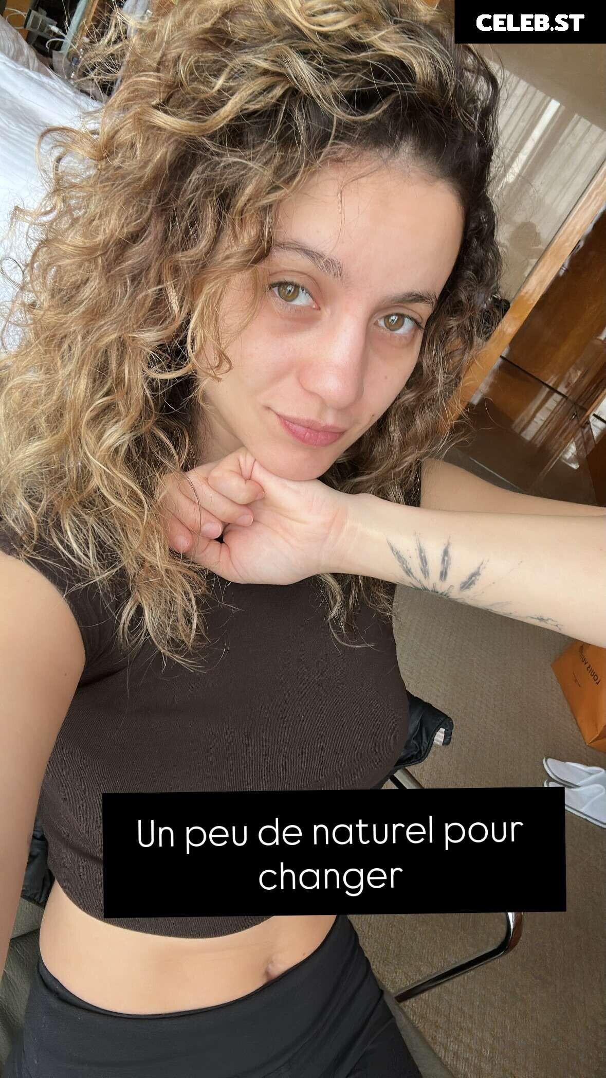 Laure Valée Image 23415215