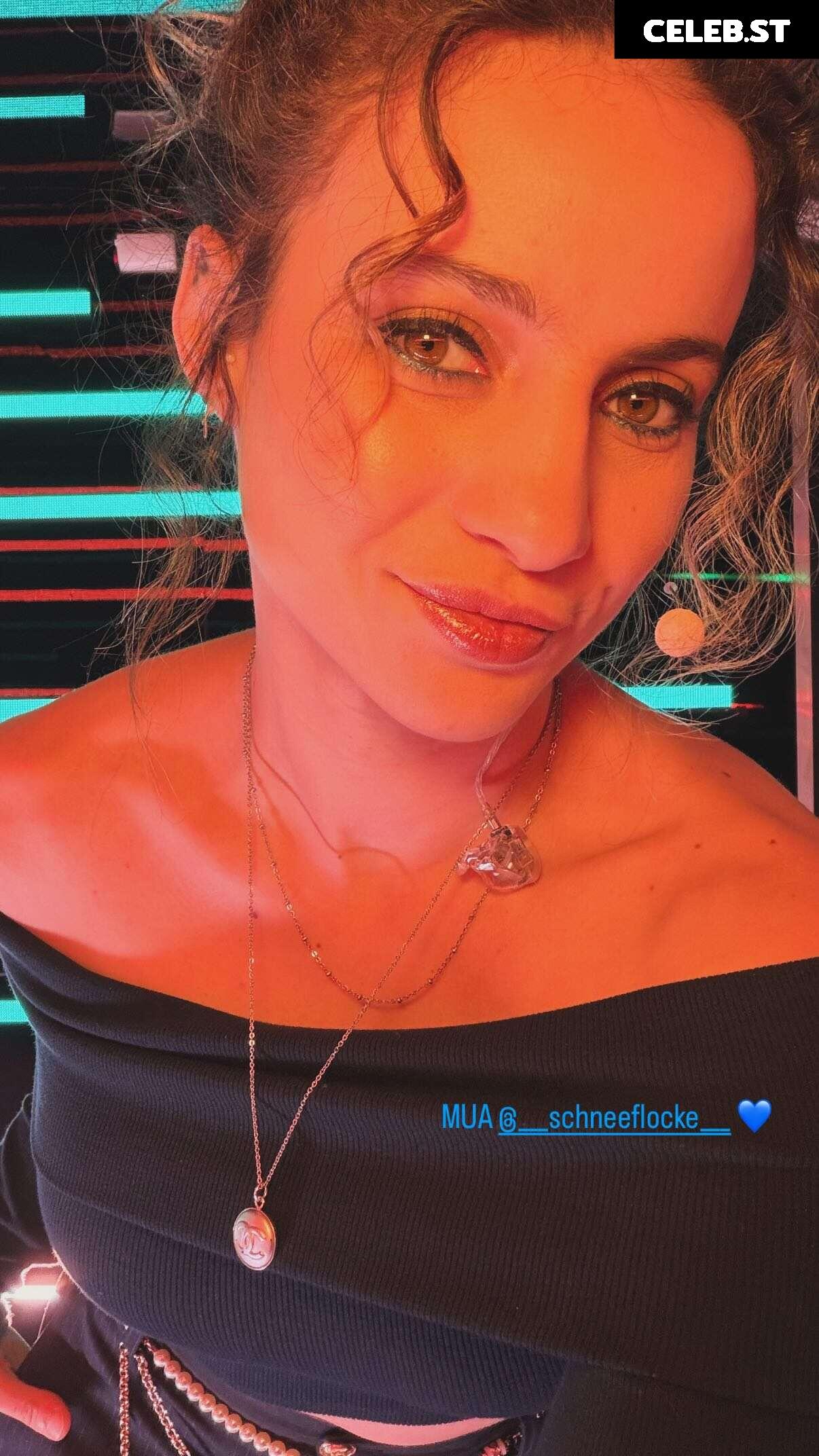 Laure Valée Image 23415262