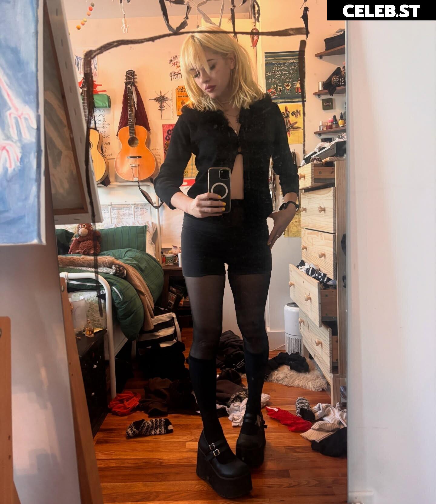wormsheriff / Olivia O Image 23414820