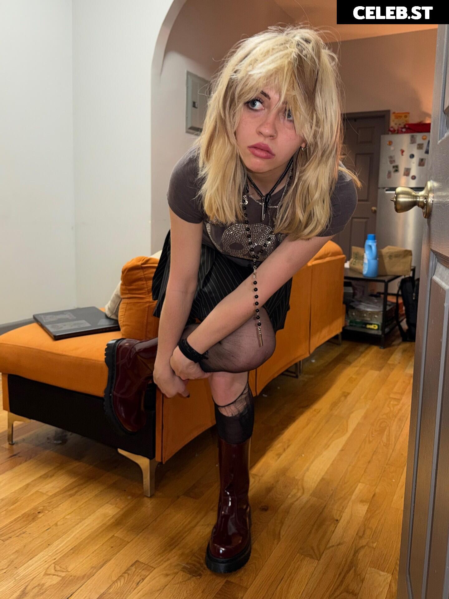 wormsheriff / Olivia O Image 23414836