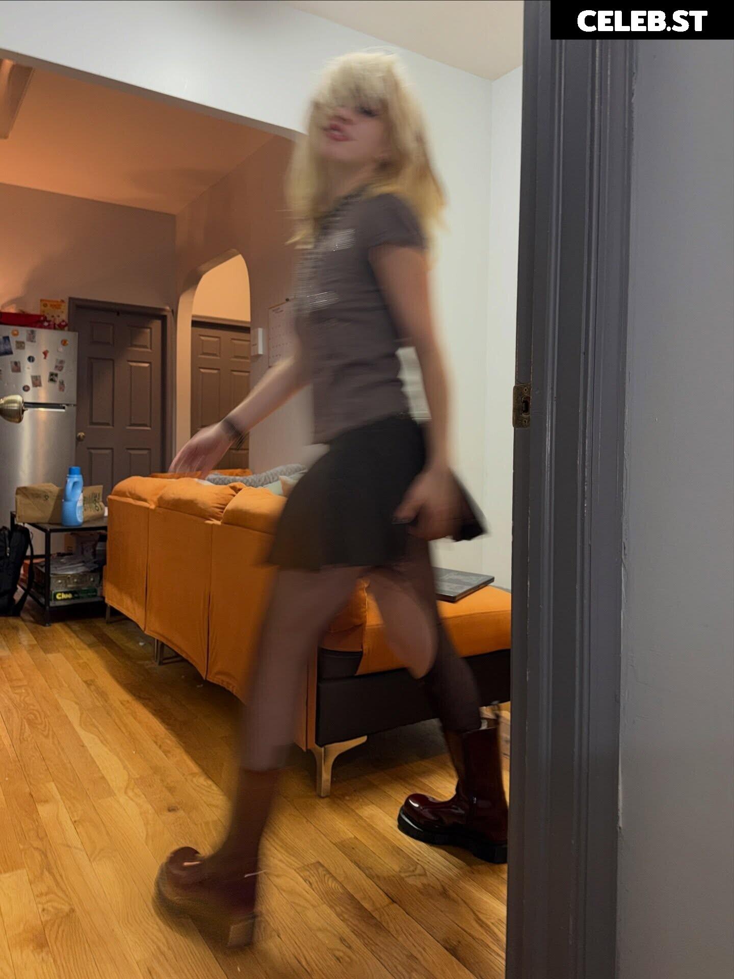 wormsheriff / Olivia O Image 23414834