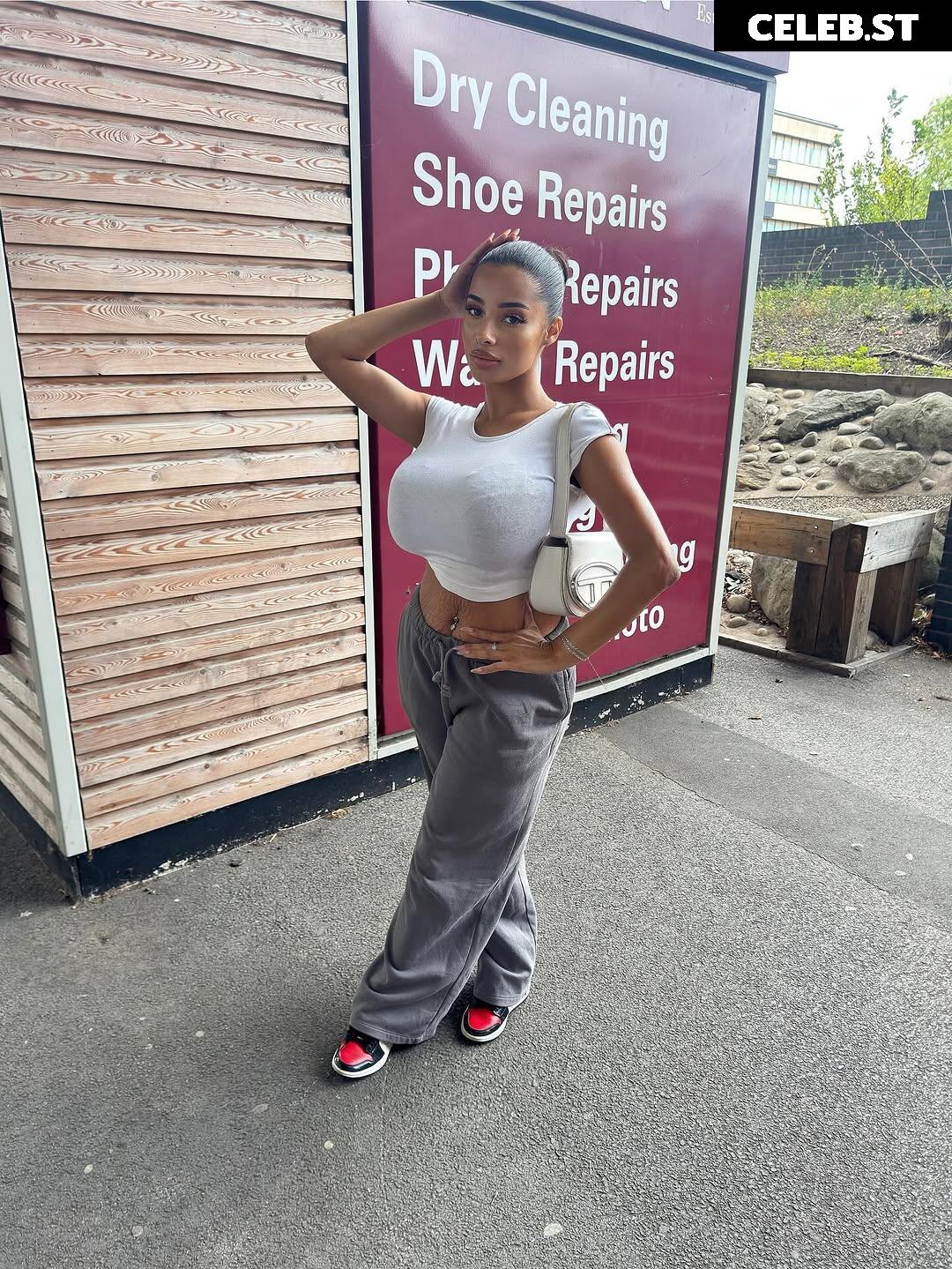 Kadelle Samuals, @kadellesamuals_ busty instagram model Image 23414455
