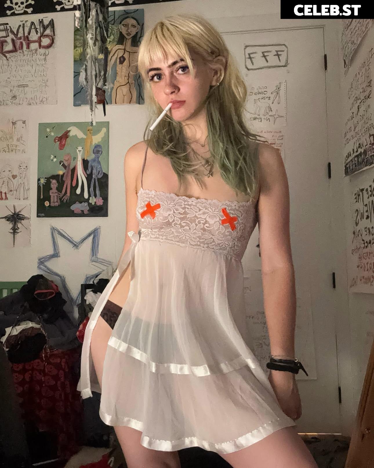 wormsheriff / Olivia O Image 23414777