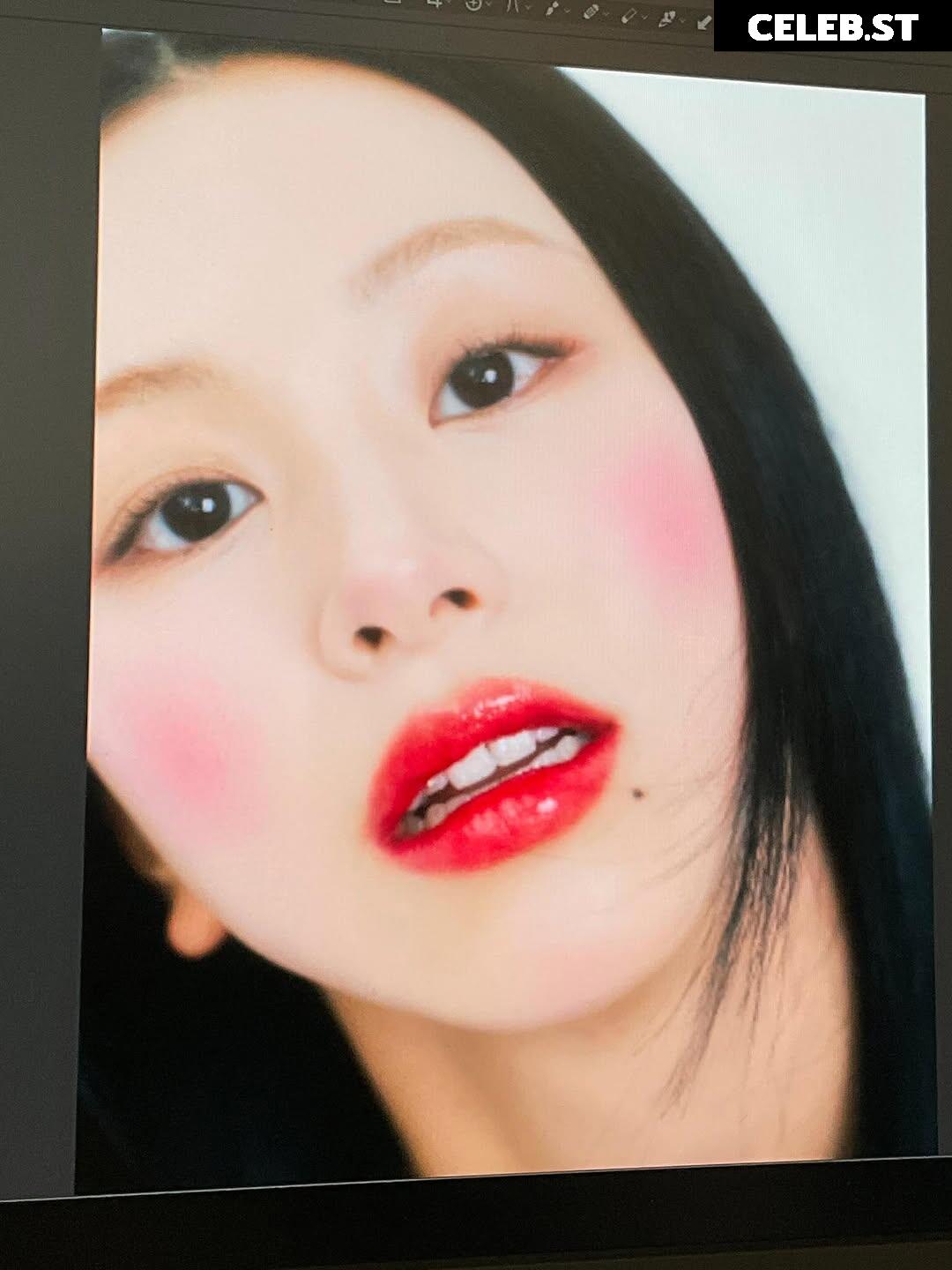 Chaeyoung (TWICE) Image 23419804