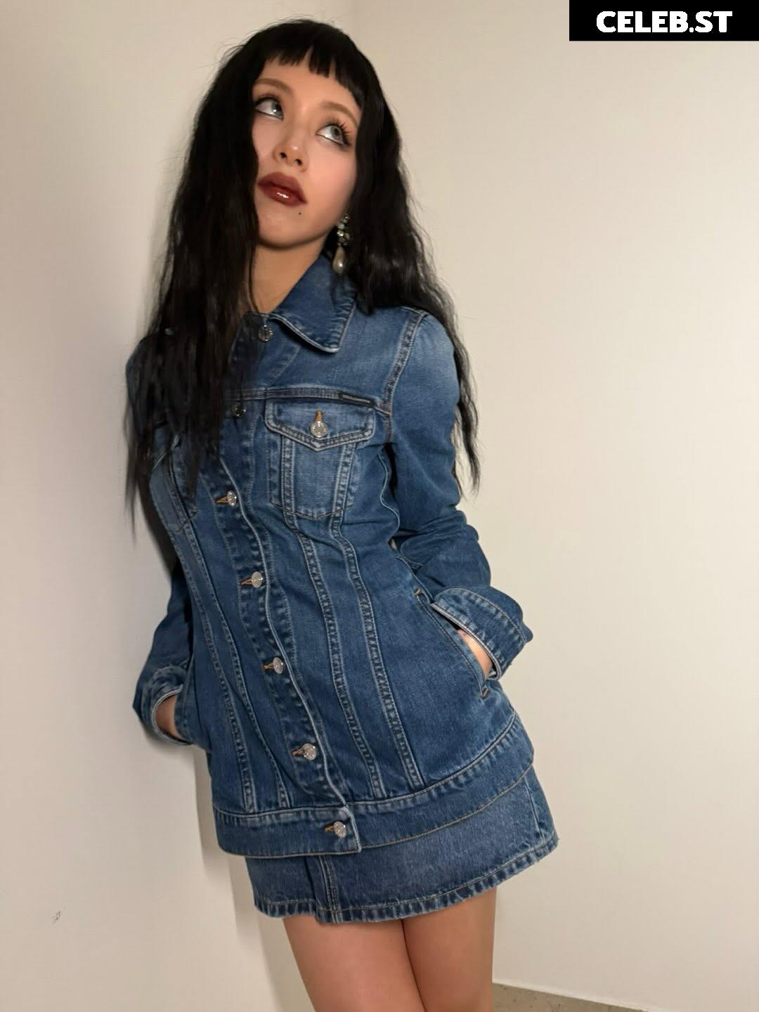 Chaeyoung (TWICE) Image 23419808