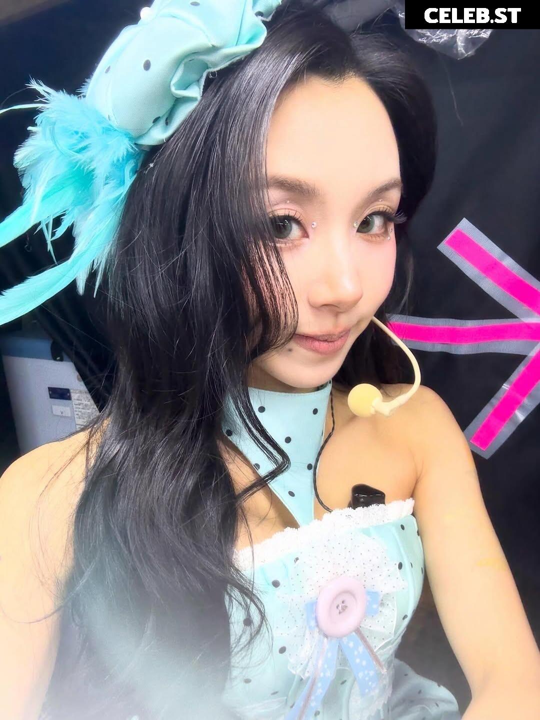 Chaeyoung (TWICE) Image 23419793