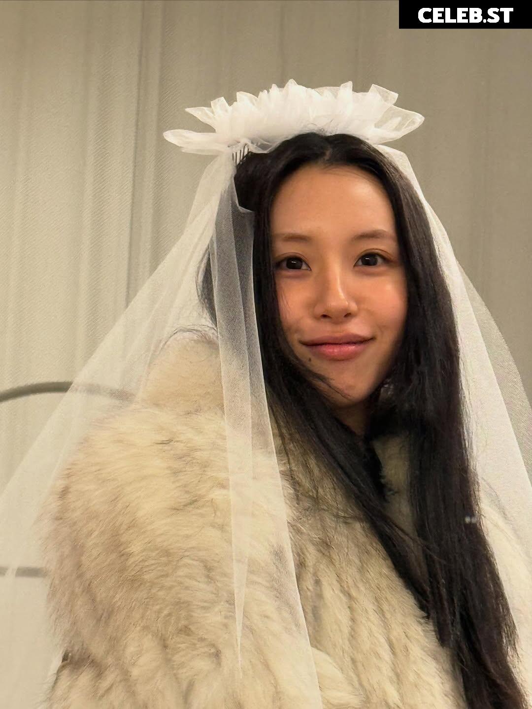 Chaeyoung (TWICE) Image 23419751