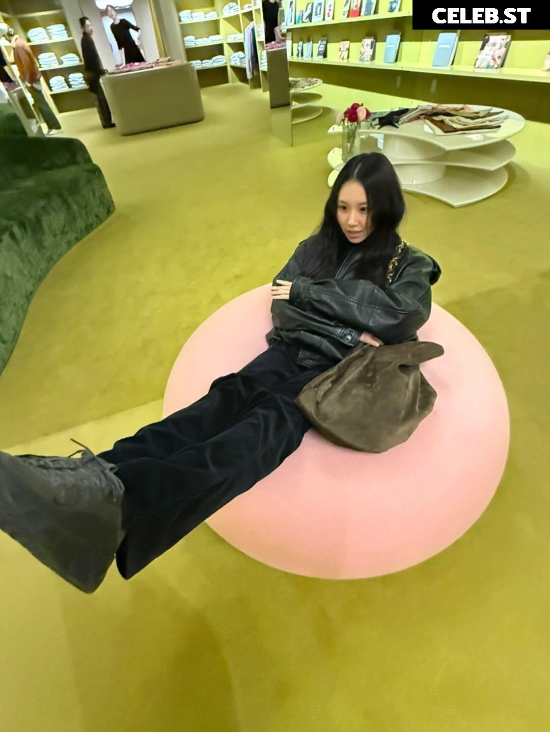 Chaeyoung (TWICE) Image 23419747