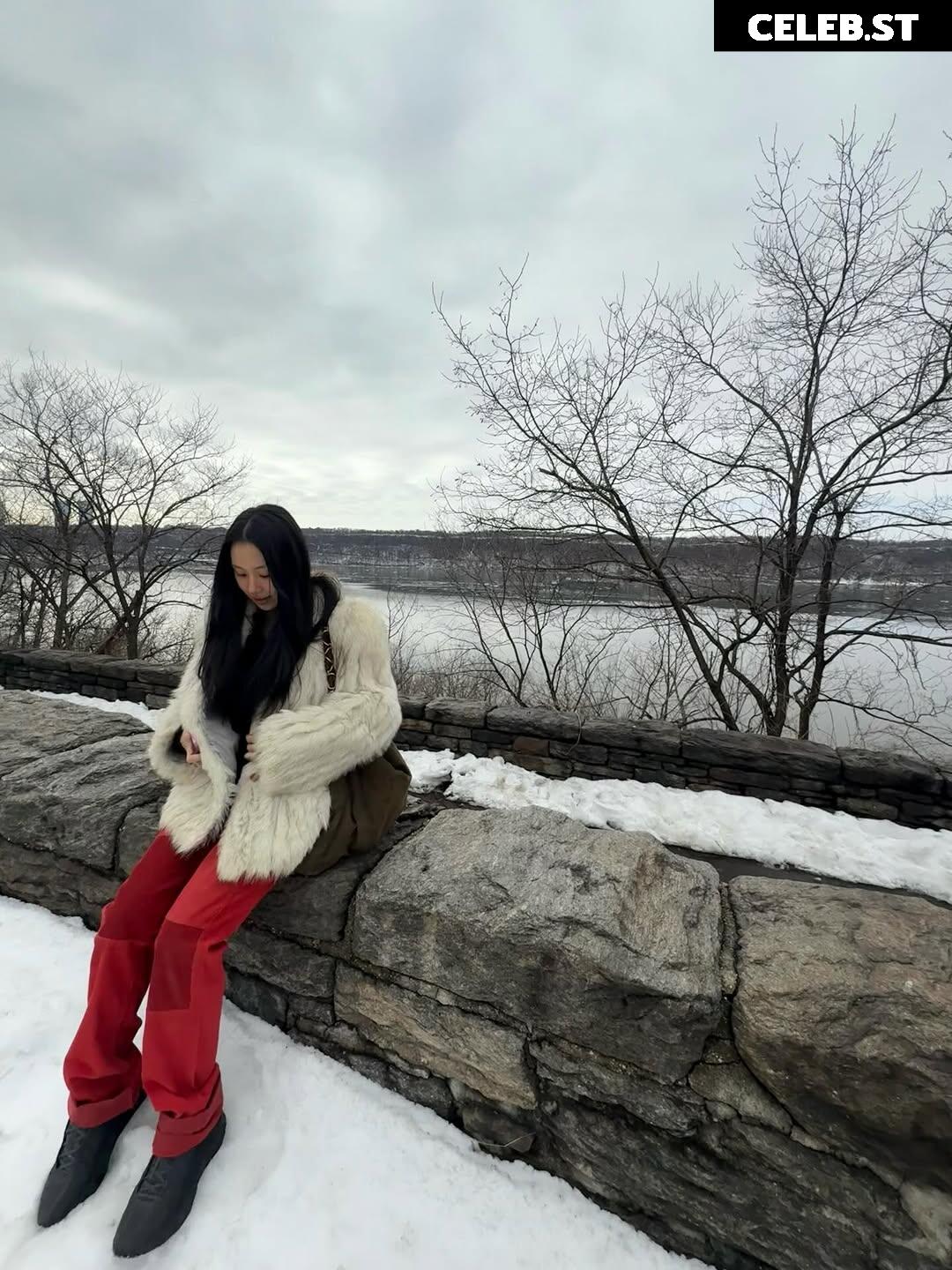 Chaeyoung (TWICE) Image 23419748