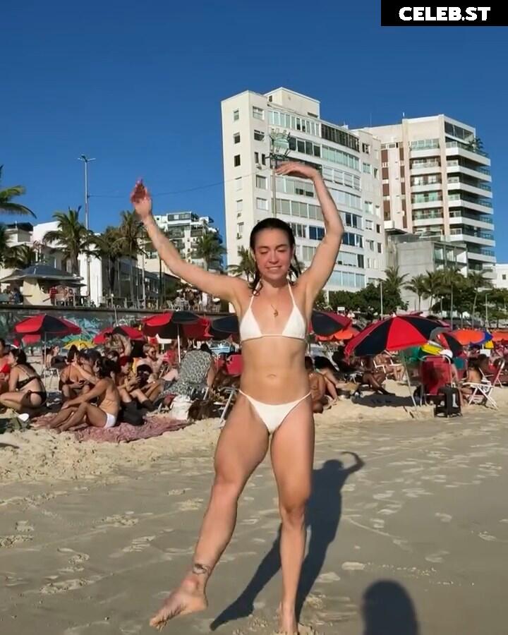 Valentina Bandeira Image 23421285