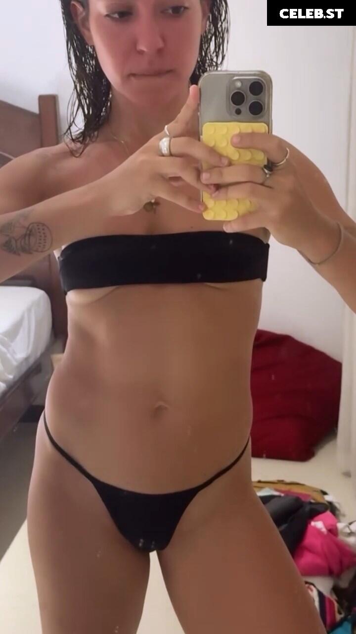 Valentina Bandeira Image 23421289