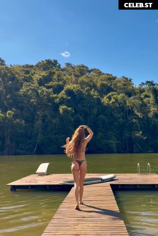 Giovanna Ewbank Image 23422485