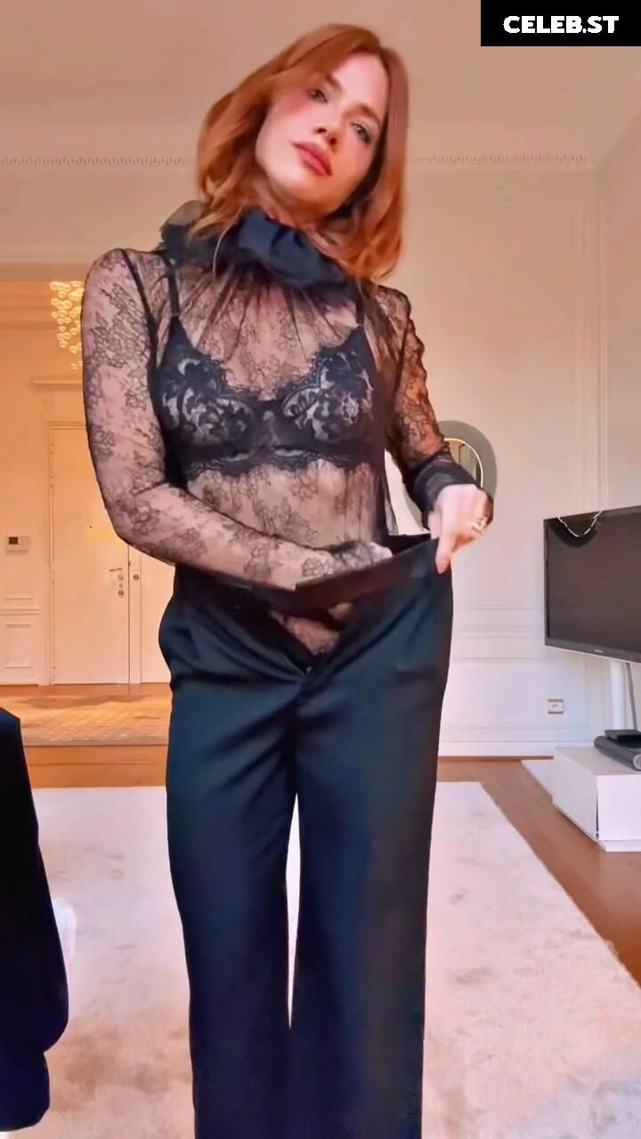 Giovanna Ewbank Image 23422410