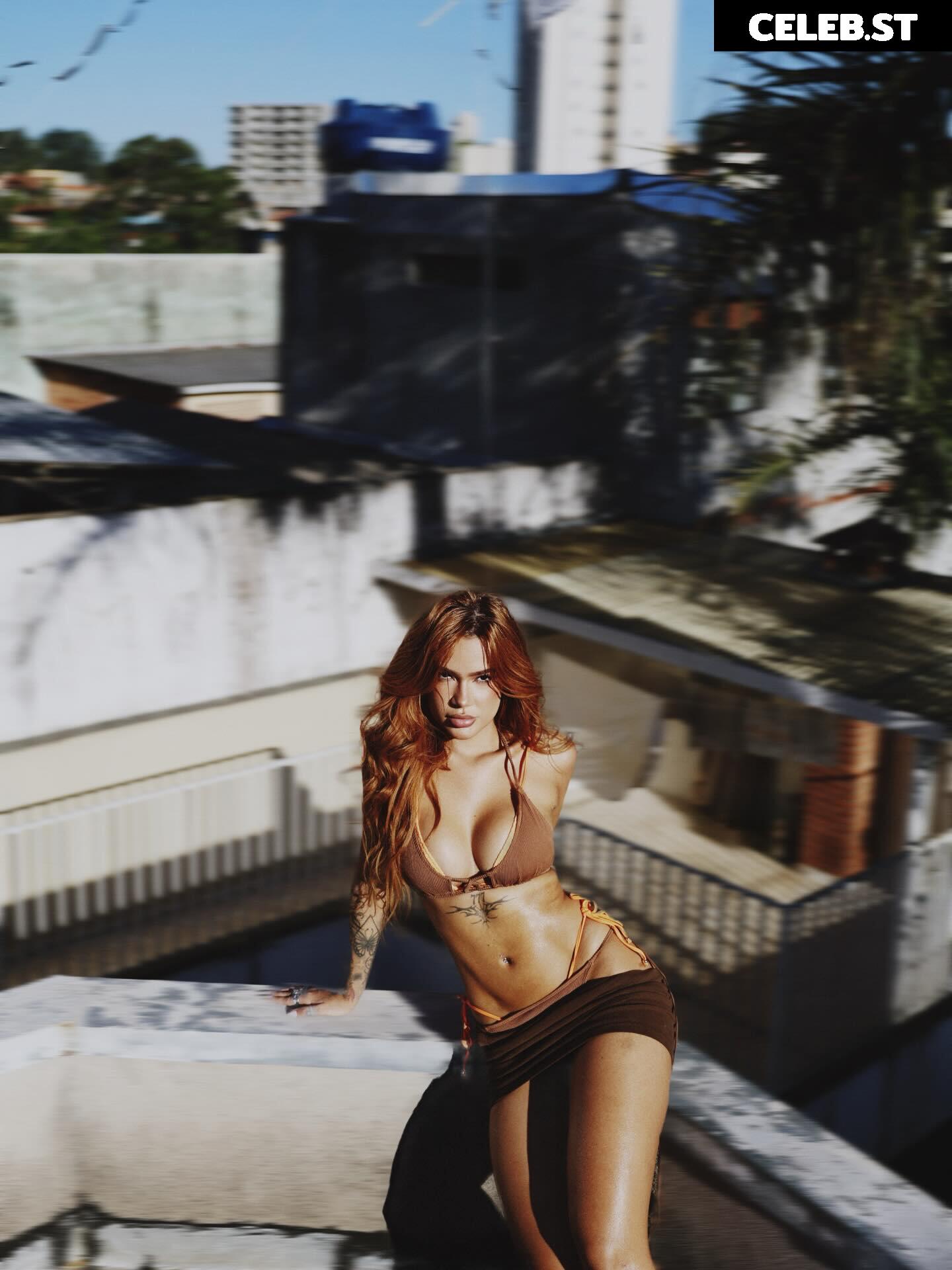 Lara Silva Image 23422263