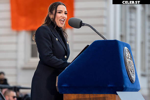 Alexandria Ocasio-Cortez / AOC Image 23408972