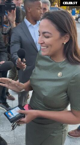 Alexandria Ocasio-Cortez / AOC Image 23408974