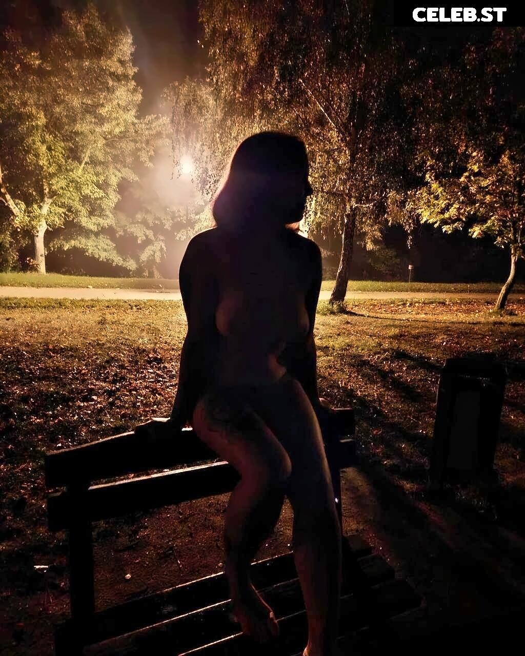 ThisIsEmmi Image 2340490