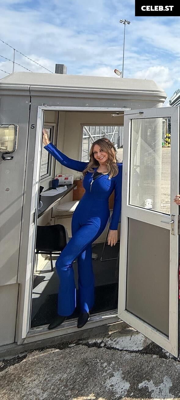 Carol Vorderman Image 23409960