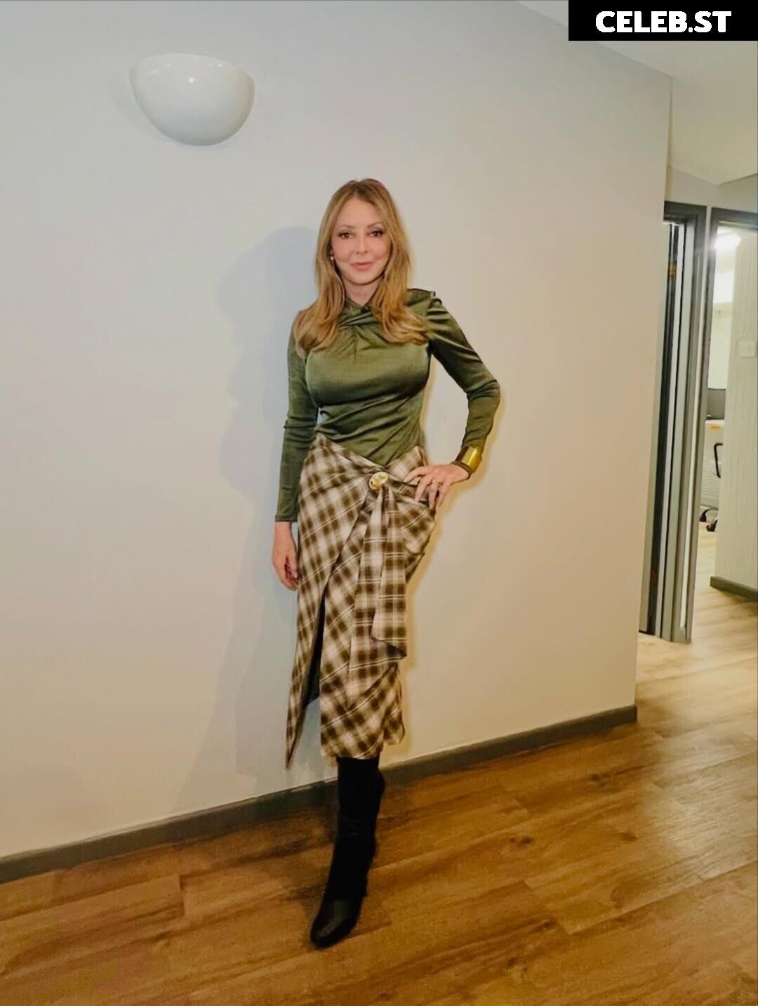 Carol Vorderman Image 23409972