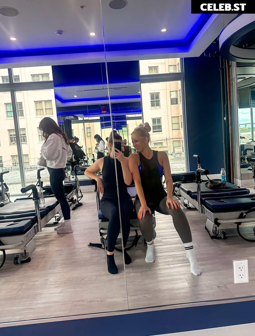 Danielle Moinet / Summer Rae Image 23409494