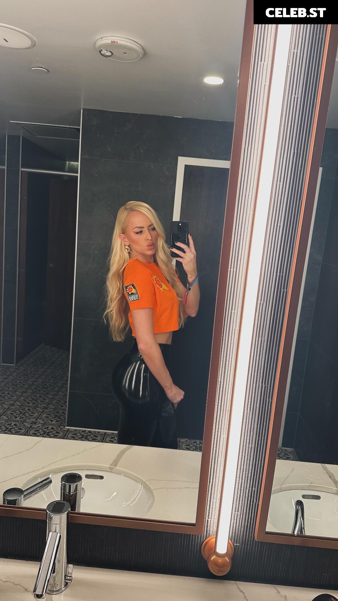 Danielle Moinet / Summer Rae Image 23409400