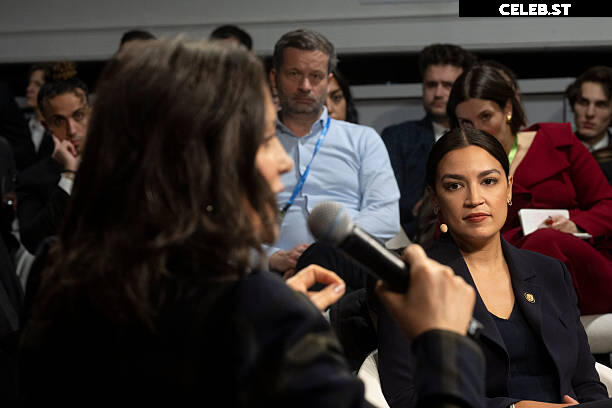 Alexandria Ocasio-Cortez / AOC Image 23409192