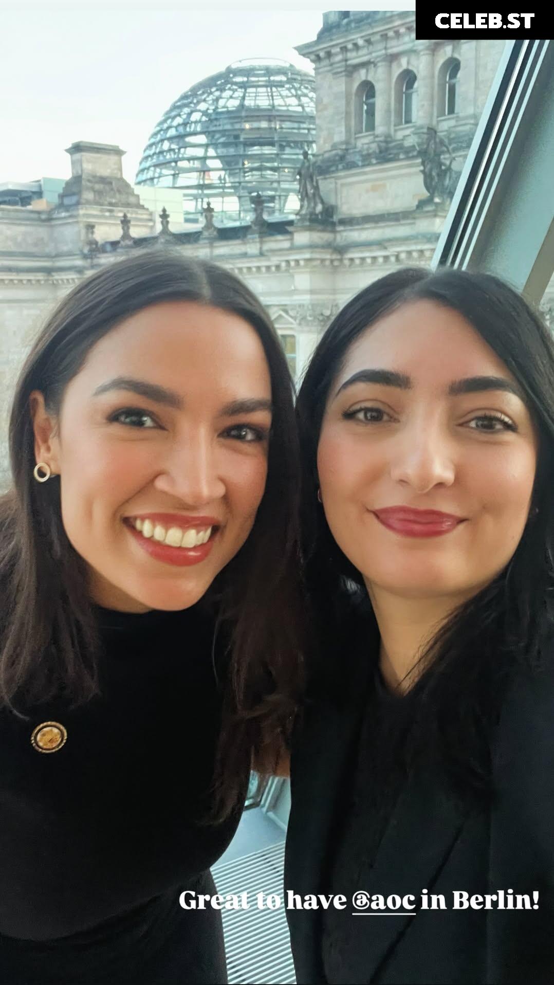 Alexandria Ocasio-Cortez / AOC Image 23409198