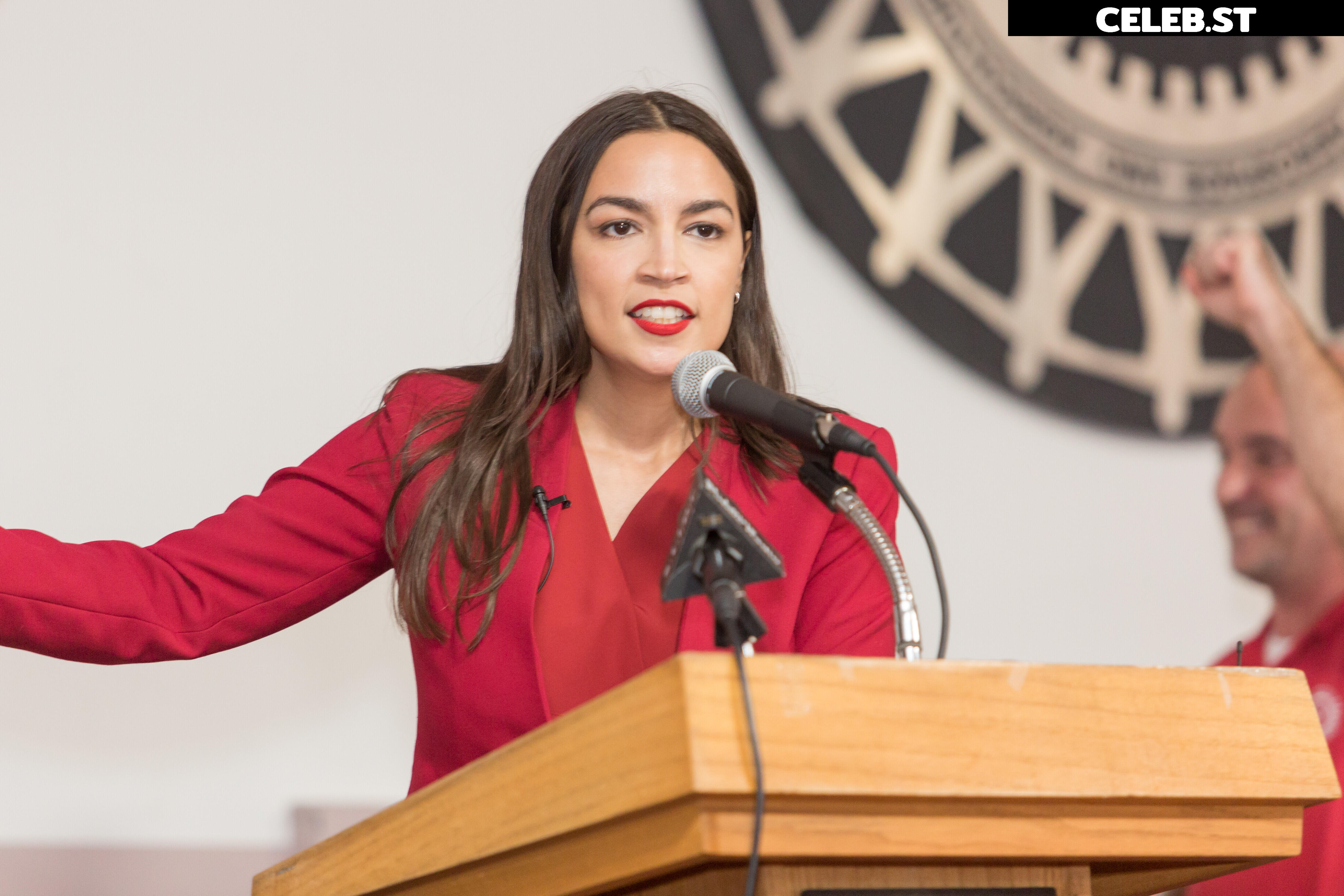 Alexandria Ocasio-Cortez / AOC Image 23409124