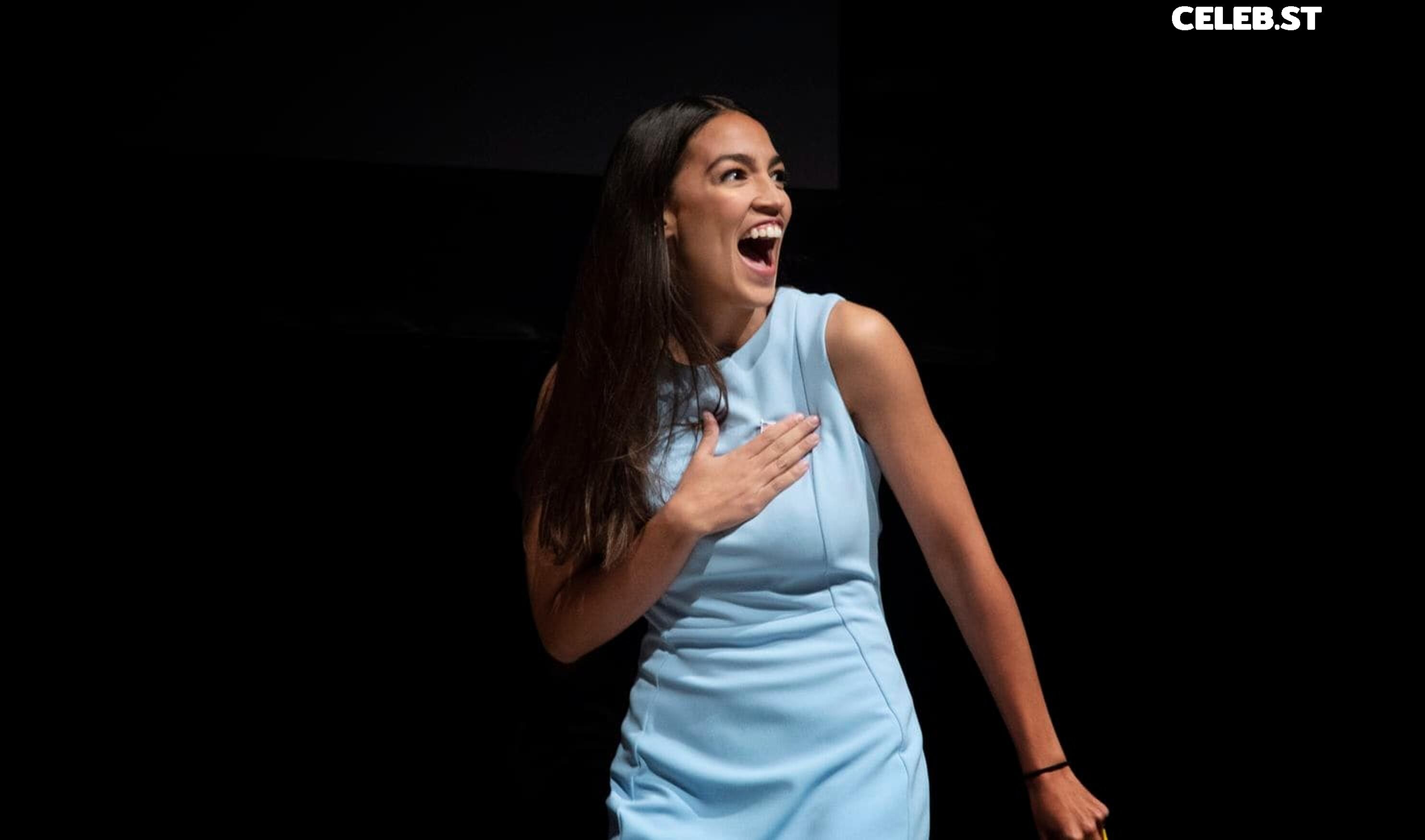 Alexandria Ocasio-Cortez / AOC Image 23409103