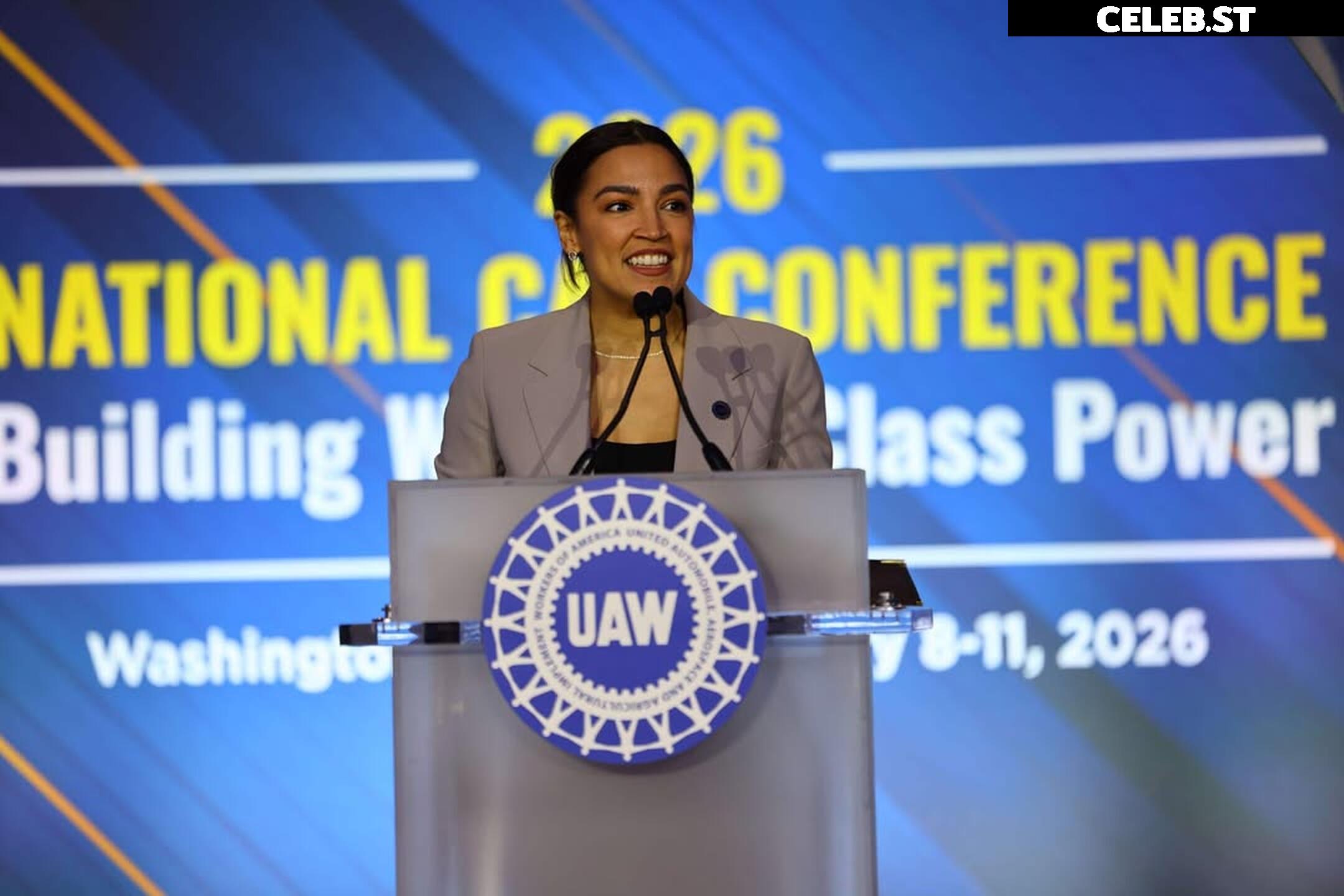 Alexandria Ocasio-Cortez / AOC Image 23409136