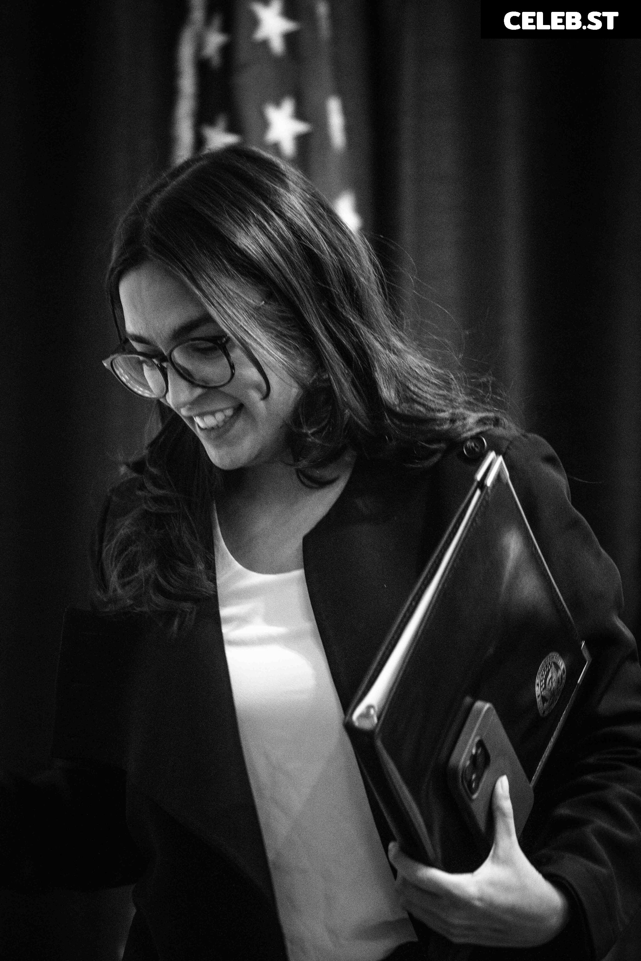 Alexandria Ocasio-Cortez / AOC Image 23409163