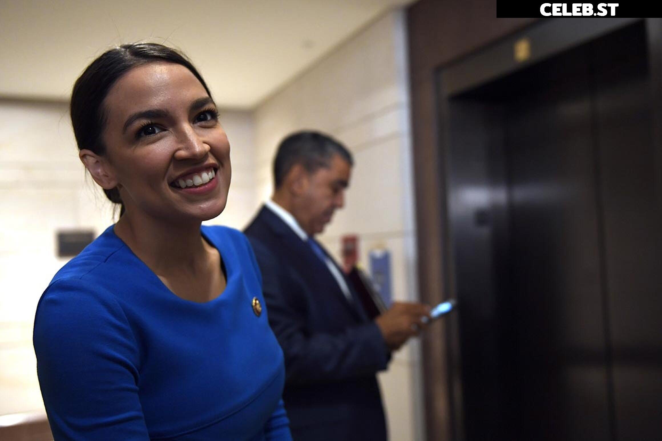Alexandria Ocasio-Cortez / AOC Image 23409095