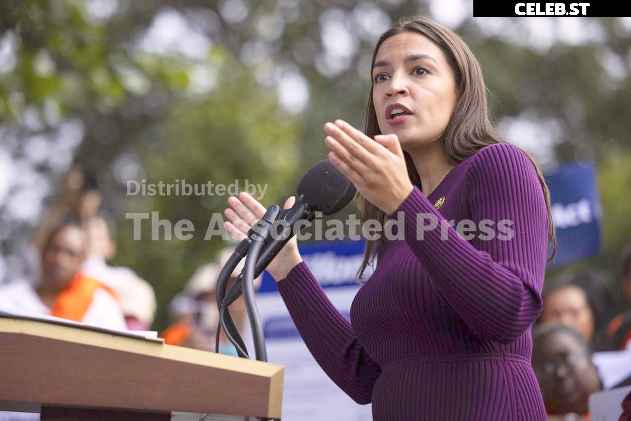 Alexandria Ocasio-Cortez / AOC Image 23409028
