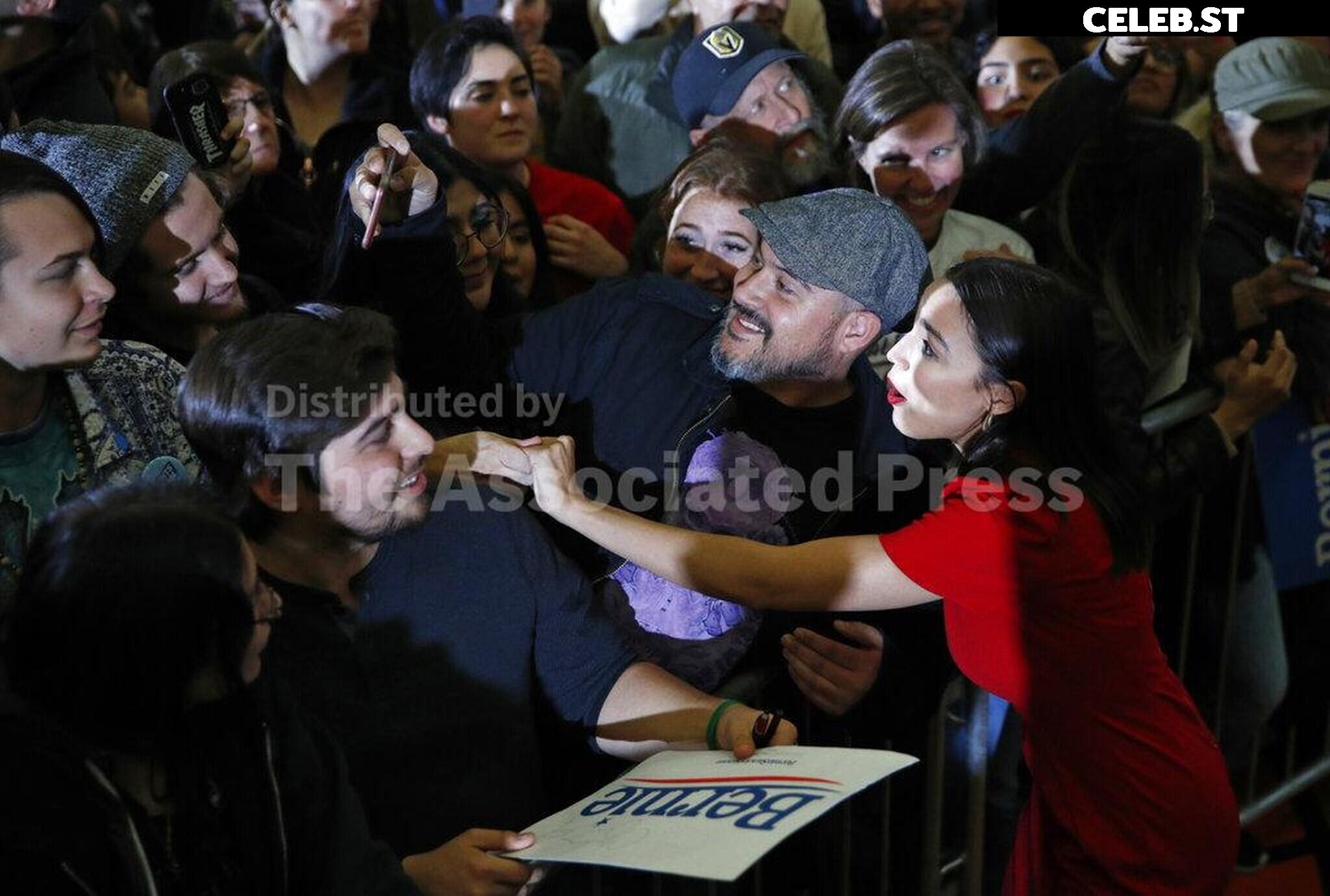 Alexandria Ocasio-Cortez / AOC Image 23409001