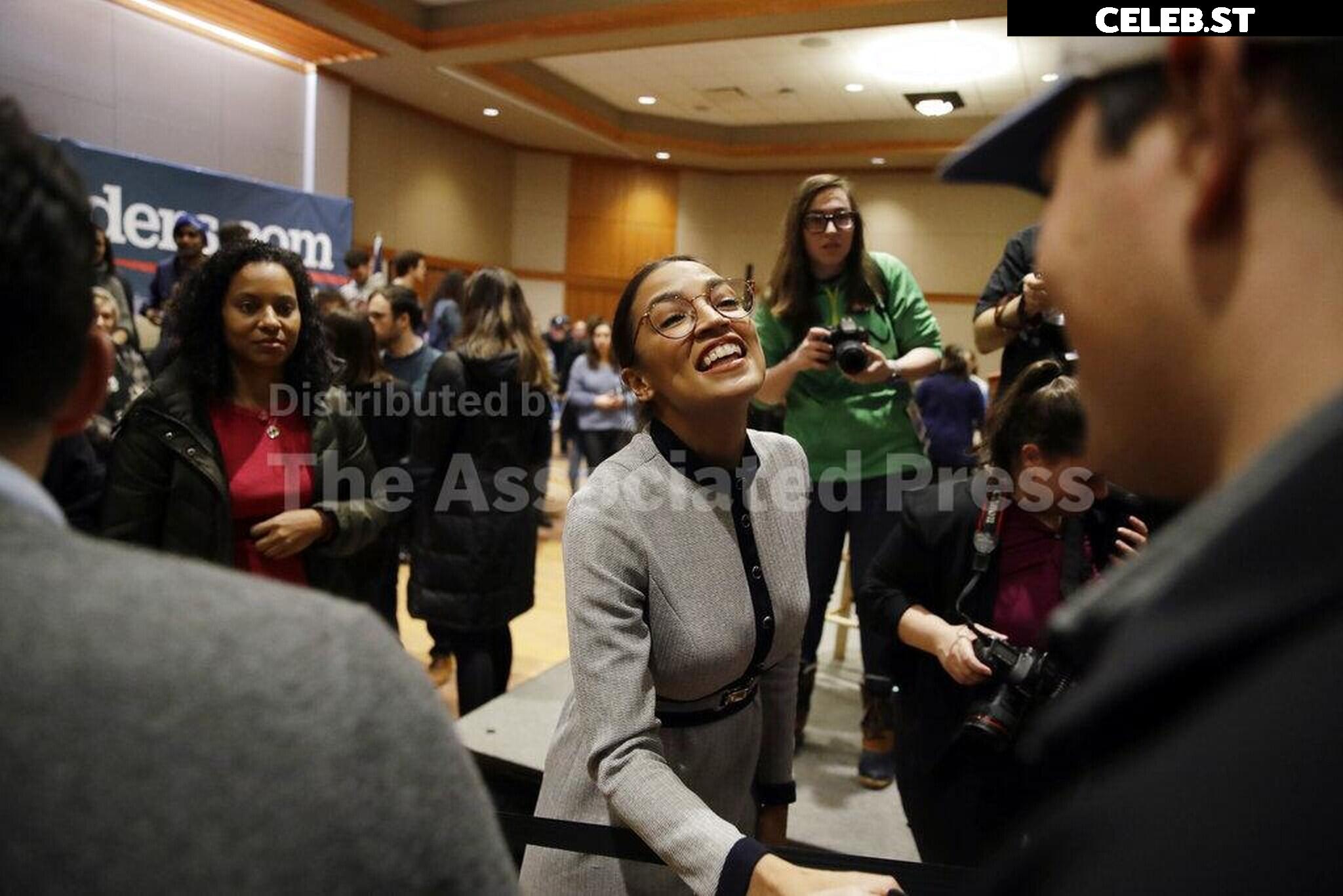 Alexandria Ocasio-Cortez / AOC Image 23409004