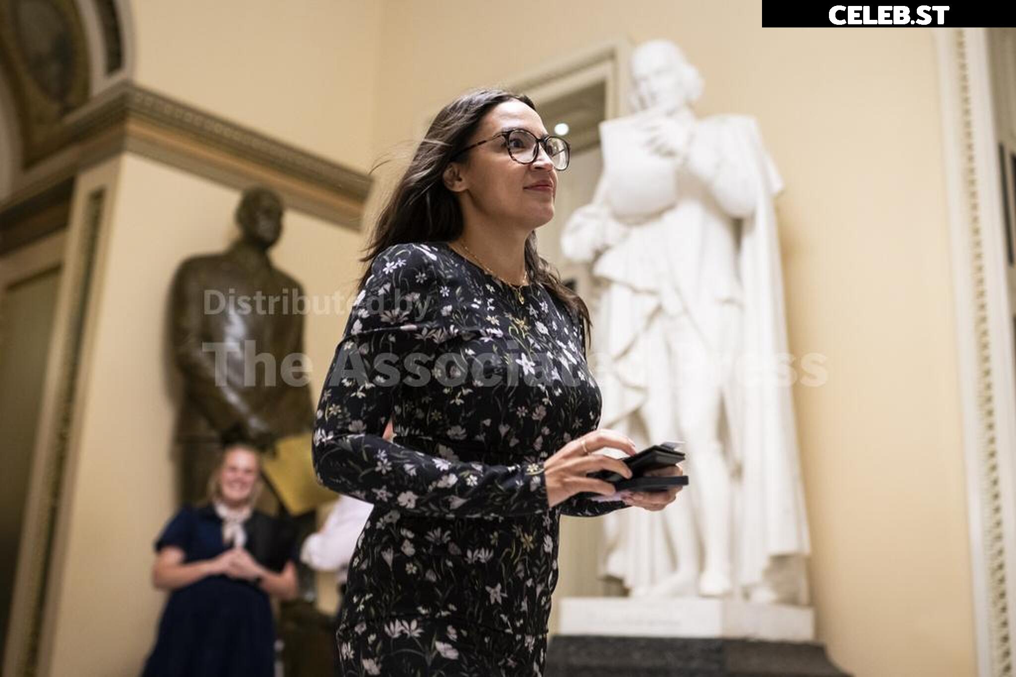 Alexandria Ocasio-Cortez / AOC Image 23409030
