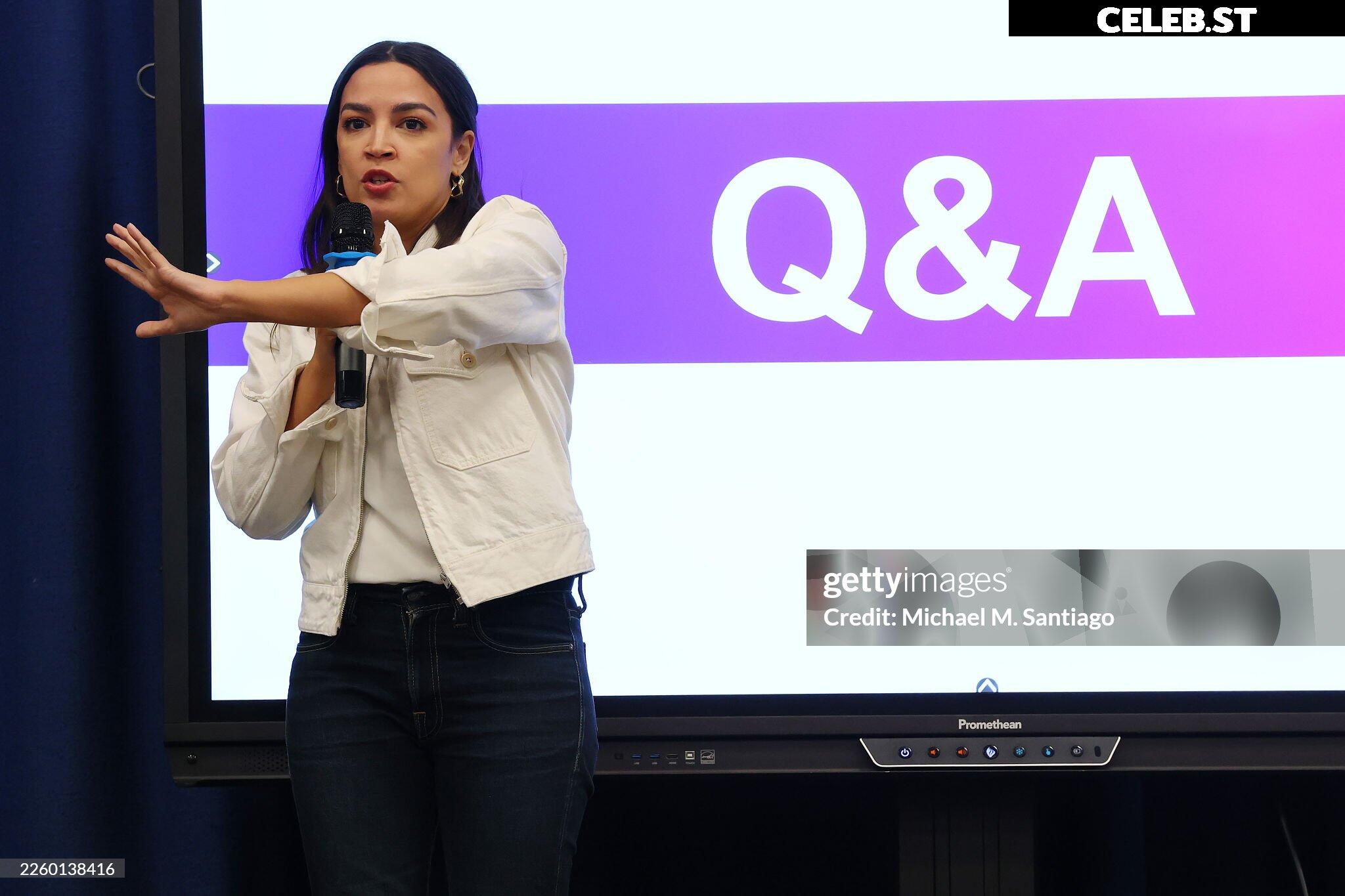 Alexandria Ocasio-Cortez / AOC Image 23409062