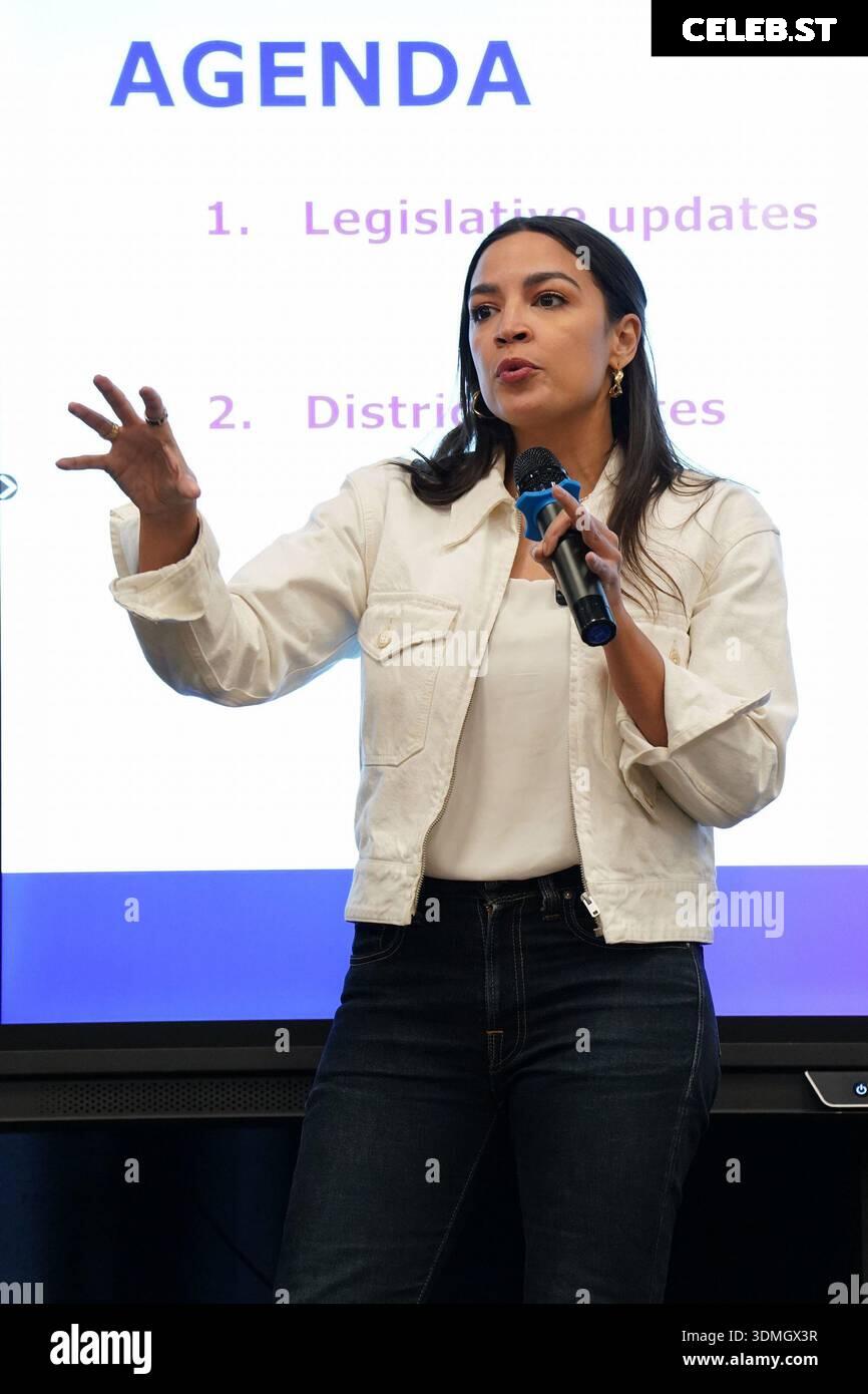 Alexandria Ocasio-Cortez / AOC Image 23409067