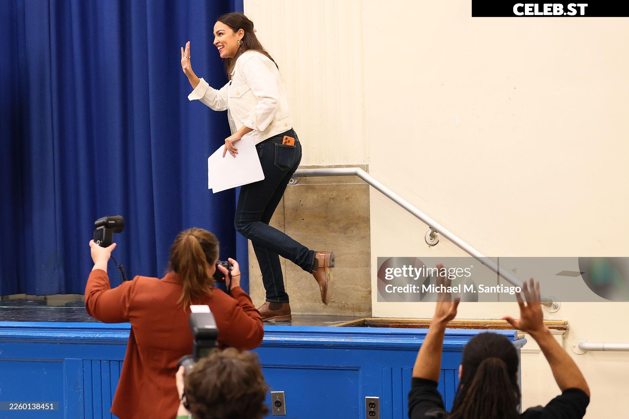 Alexandria Ocasio-Cortez / AOC Image 23409054