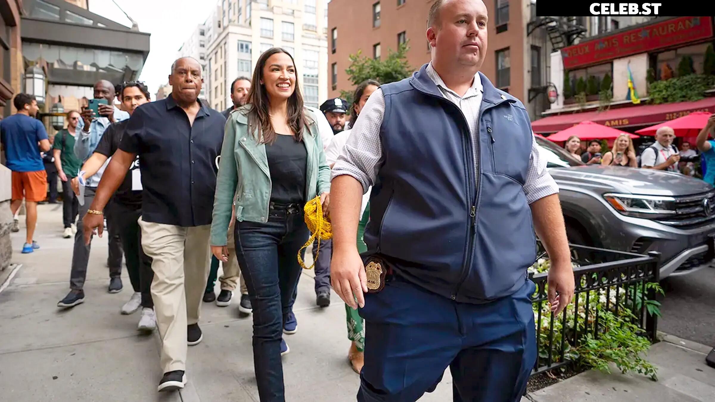 Alexandria Ocasio-Cortez / AOC Image 23409048