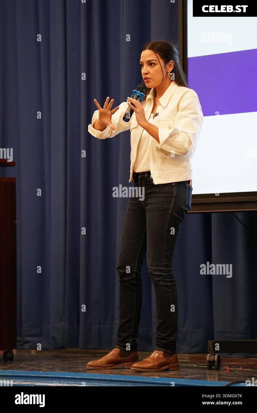 Alexandria Ocasio-Cortez / AOC Image 23409077