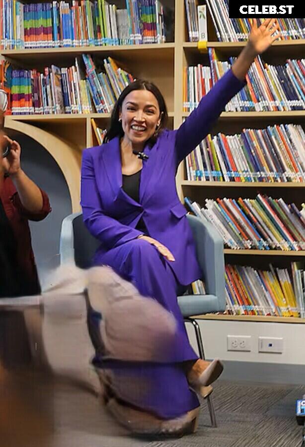 Alexandria Ocasio-Cortez / AOC Image 23409323