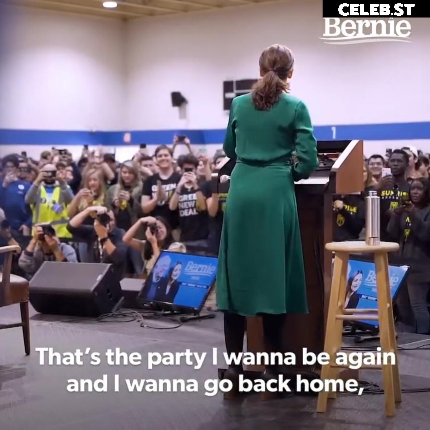 Alexandria Ocasio-Cortez / AOC Image 23409318