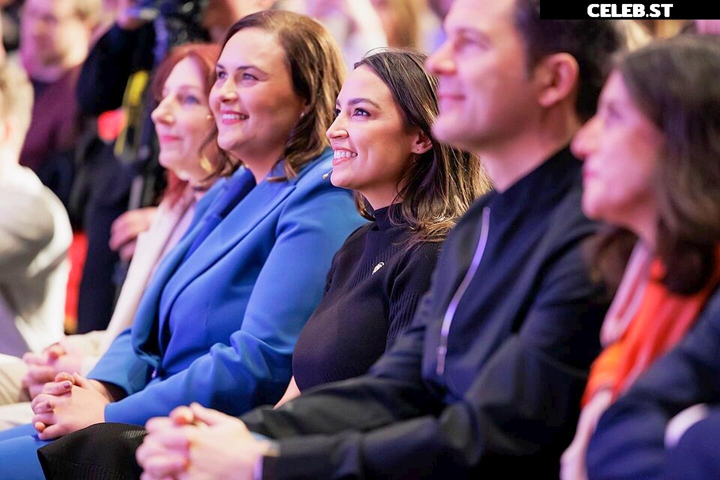 Alexandria Ocasio-Cortez / AOC Image 23409350