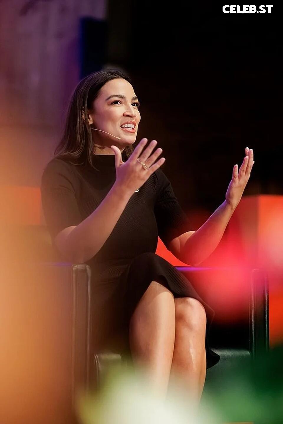 Alexandria Ocasio-Cortez / AOC Image 23409357