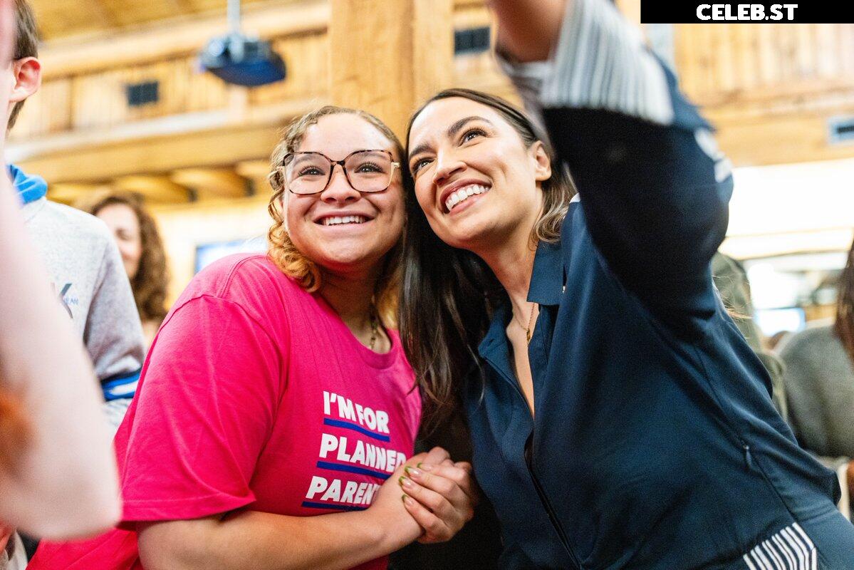 Alexandria Ocasio-Cortez / AOC Image 23409294
