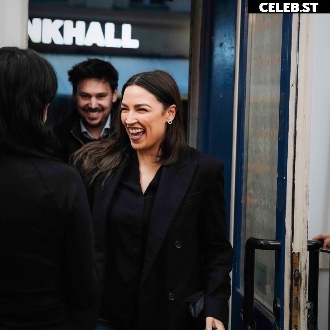 Alexandria Ocasio-Cortez / AOC Image 23409225