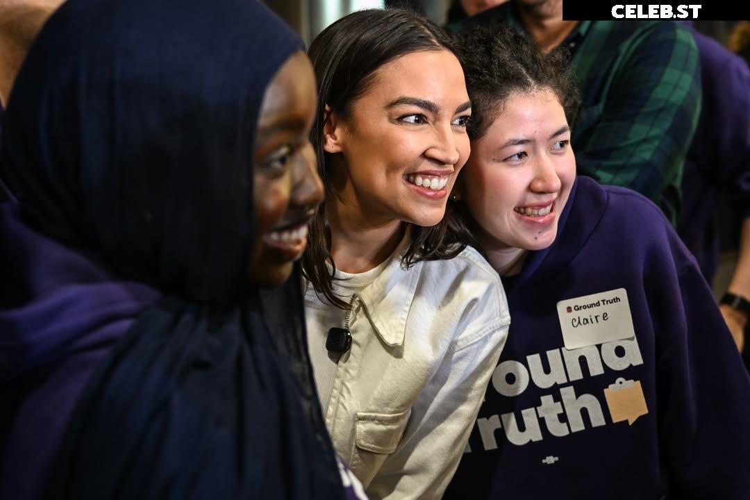 Alexandria Ocasio-Cortez / AOC Image 23409228
