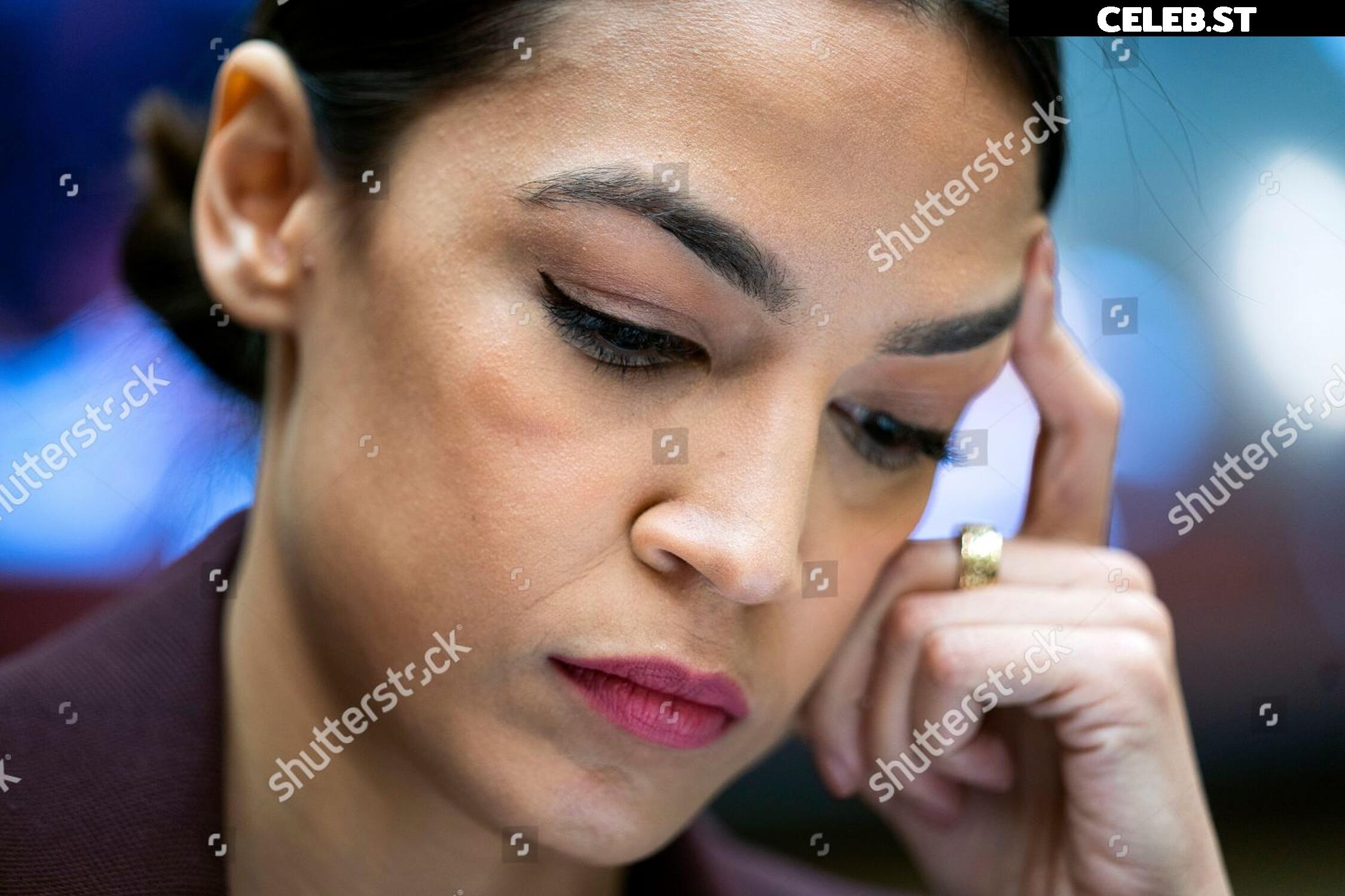 Alexandria Ocasio-Cortez / AOC Image 23409241